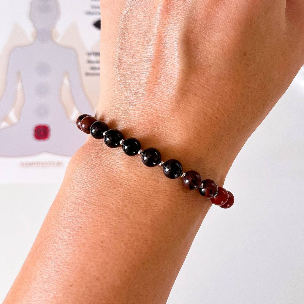 Браслет "Муладхара" из камней для проработки первой чакры регулируемый от 15 см