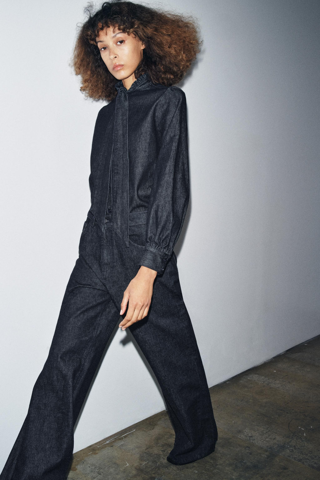 ZW COLLECTION HIGH-WAIST WIDE-LEG JEANS - Zara фото 4