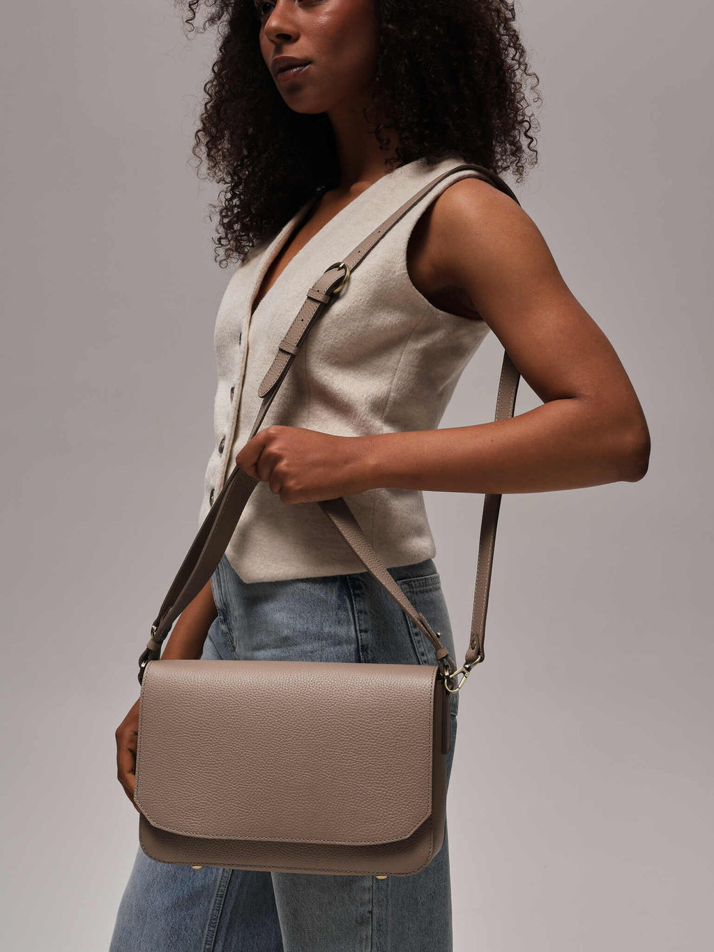 Сумка кожаная Deboro 30512 бежевый латте