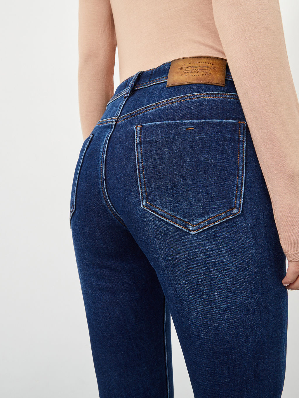 Утепленные женские джинсы зауженного кроя на флисе - Mossmore фото 8