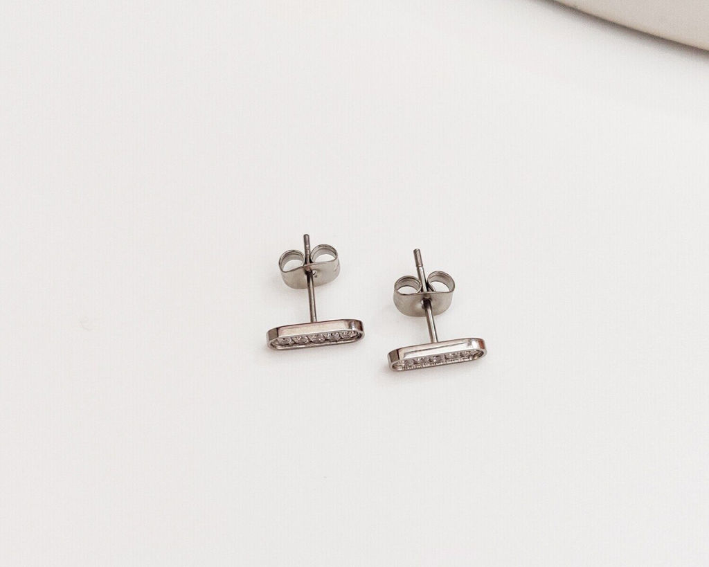 Серьги из стали