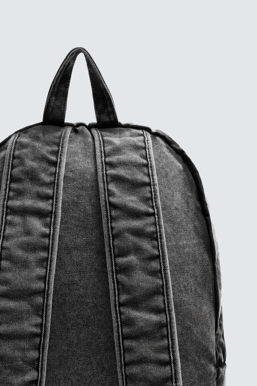 WASHED-EFFECT DENIM BACKPACK - Zara фото 5