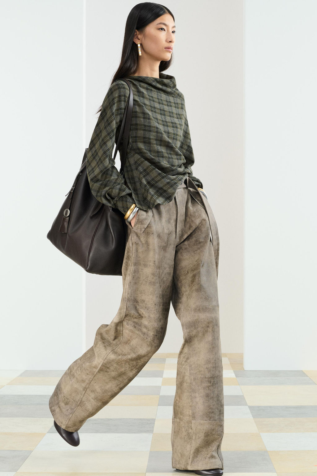 BAGGY WASHED LEATHER TROUSERS - Zara фото 2