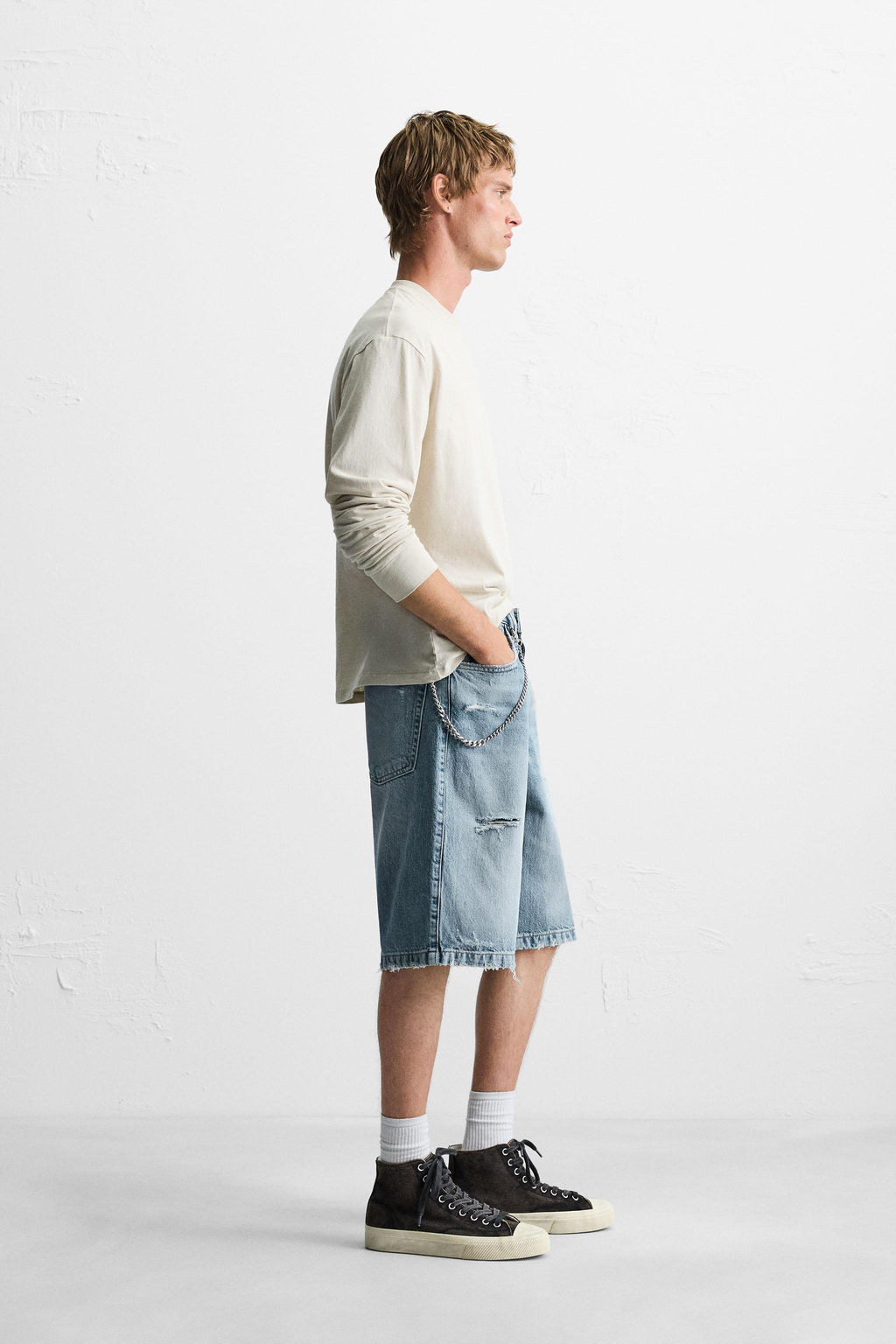 RIPPED BAGGY FIT DENIM BERMUDA SHORTS - Zara фото 4