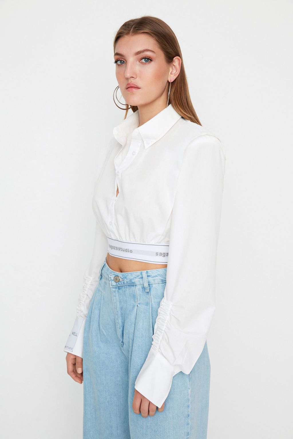 TRENDYOLMILLA X Sagaza Studio Beyaz Crop Dokuma Poplin Gomlek TPRSS22GO00006  фото 4