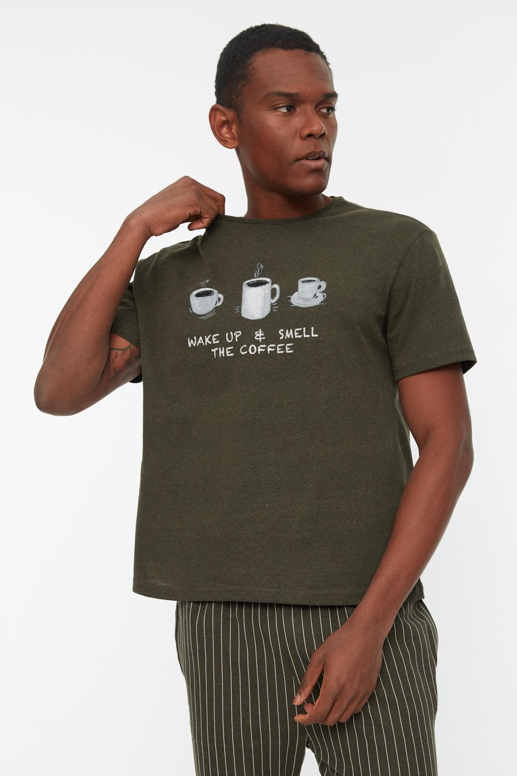 TRENDYOL MAN Haki Regular Fit Bask?l? Pijama Tak?m? THMAW21PT0833 - Trendyolmilla фото 2