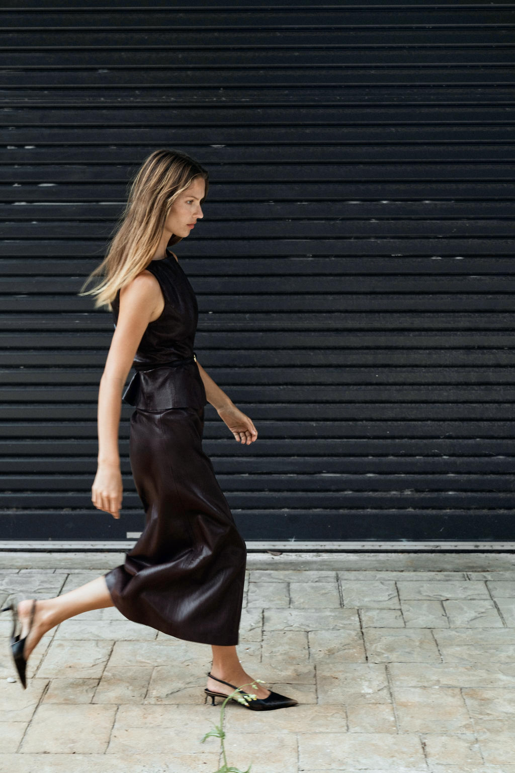 FAUX LEATHER BELTED TOP - Zara фото 6