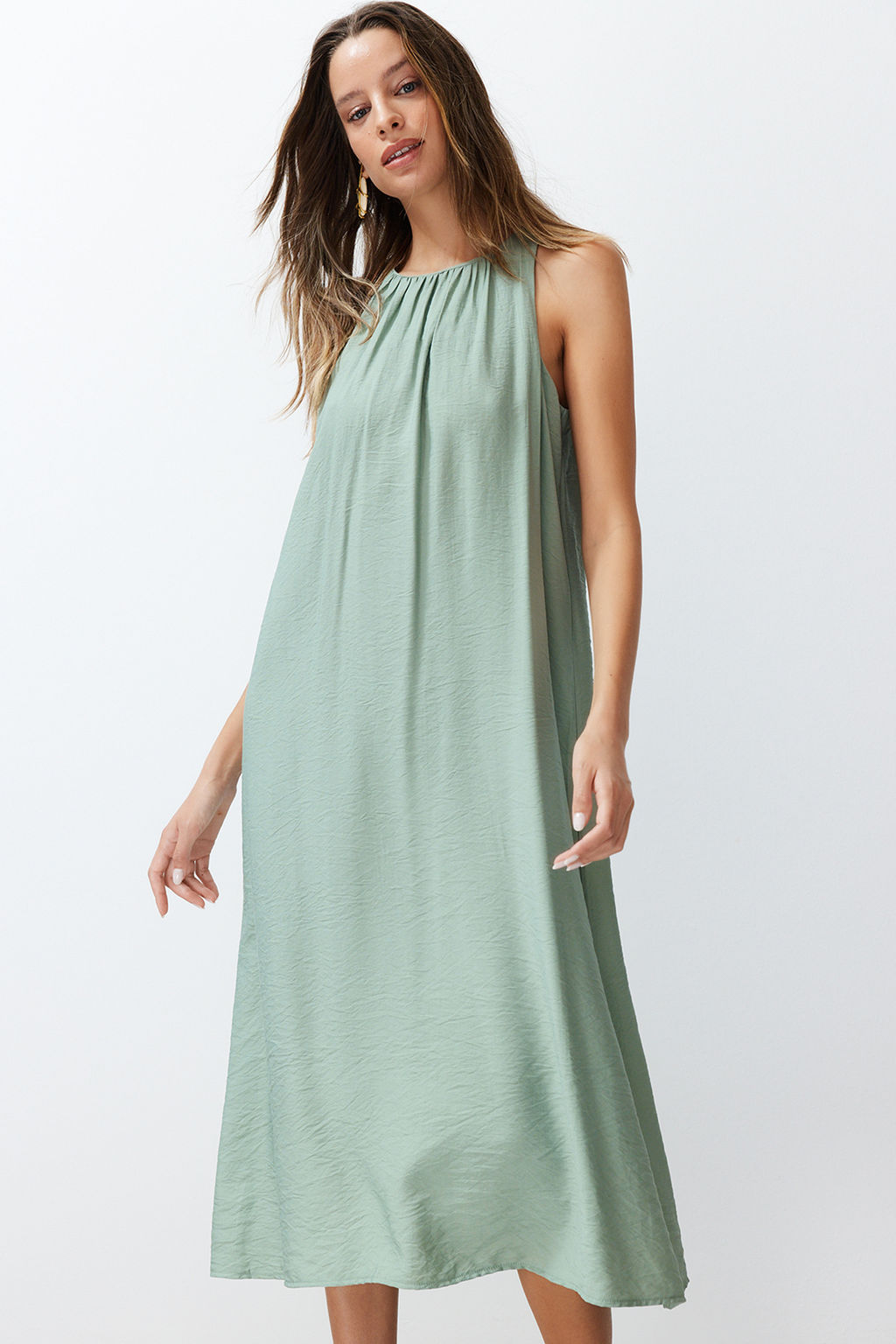 Haki Genis Kesim Yakas? Buzgu Detayl? Midi Aerobin Dokuma Elbise TWOSS24EL00609 - Trendyolmilla фото 3