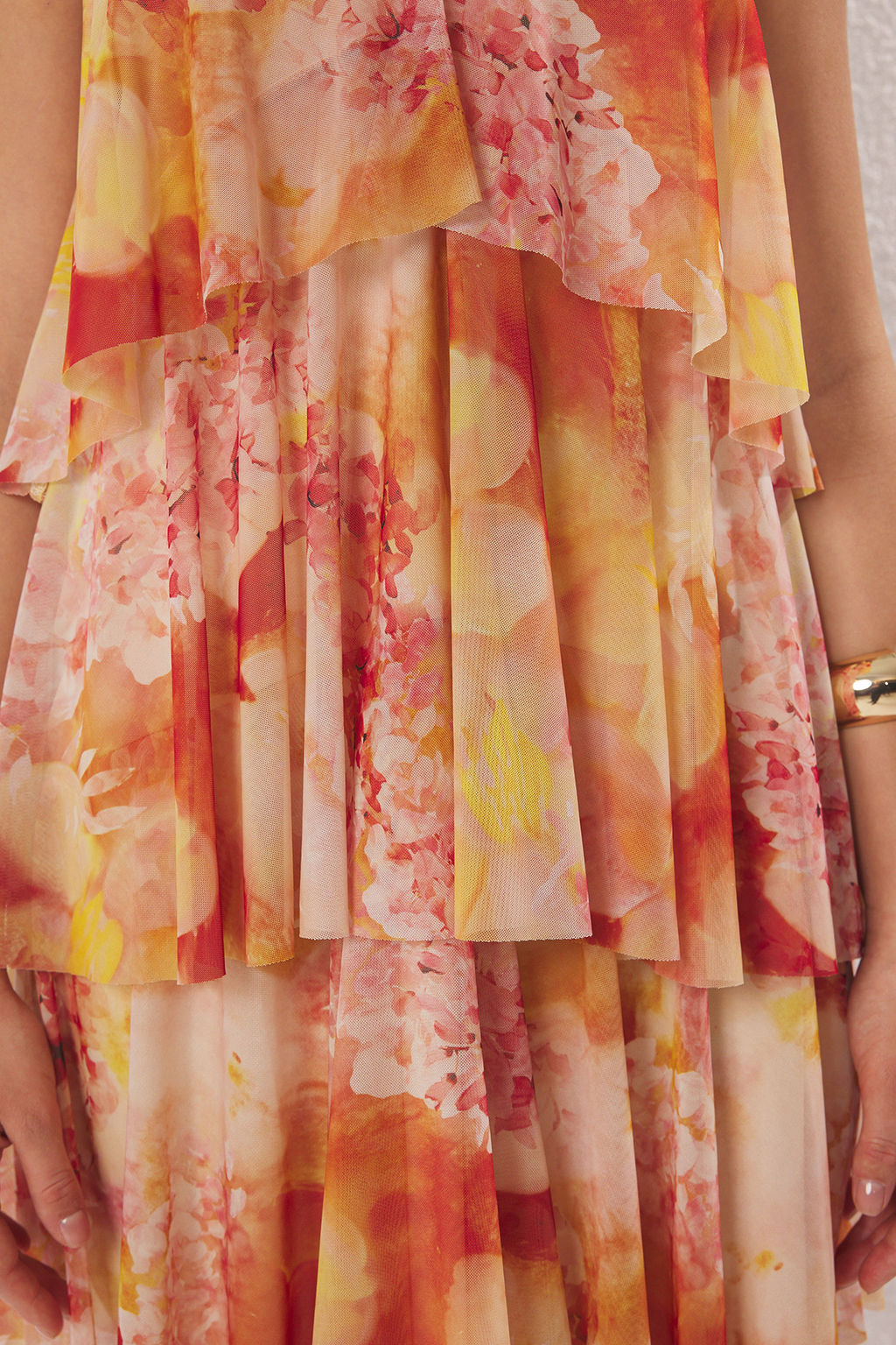 TRENDYOLMILLA Cok Renkli Astarl? A-Kesim Cicek Desenli Orme Tul K?sa S?k Abiye Elbise TPRSS23EL00144 фото 12