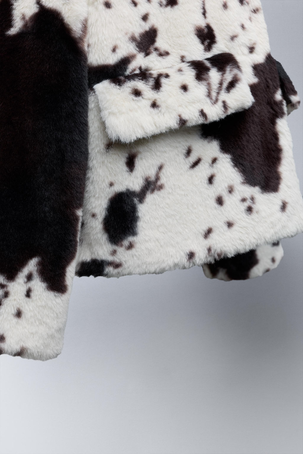 FAUX FUR COW PRINT JACKET - Zara фото 6