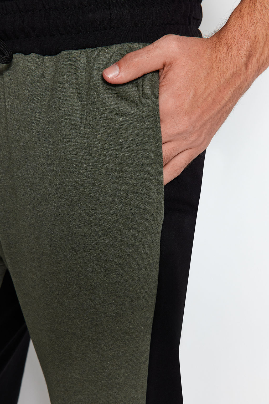 TRENDYOL MAN Haki Regular/Normal Kesim Panelli Lastik Pacal? Esofman Alt? TMNAW22EA0529 - Trendyolmilla фото 4