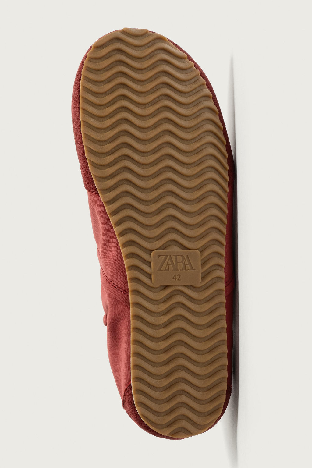 ZAPATILLA ESTILO RETRO / Rojo - Zara фото 5