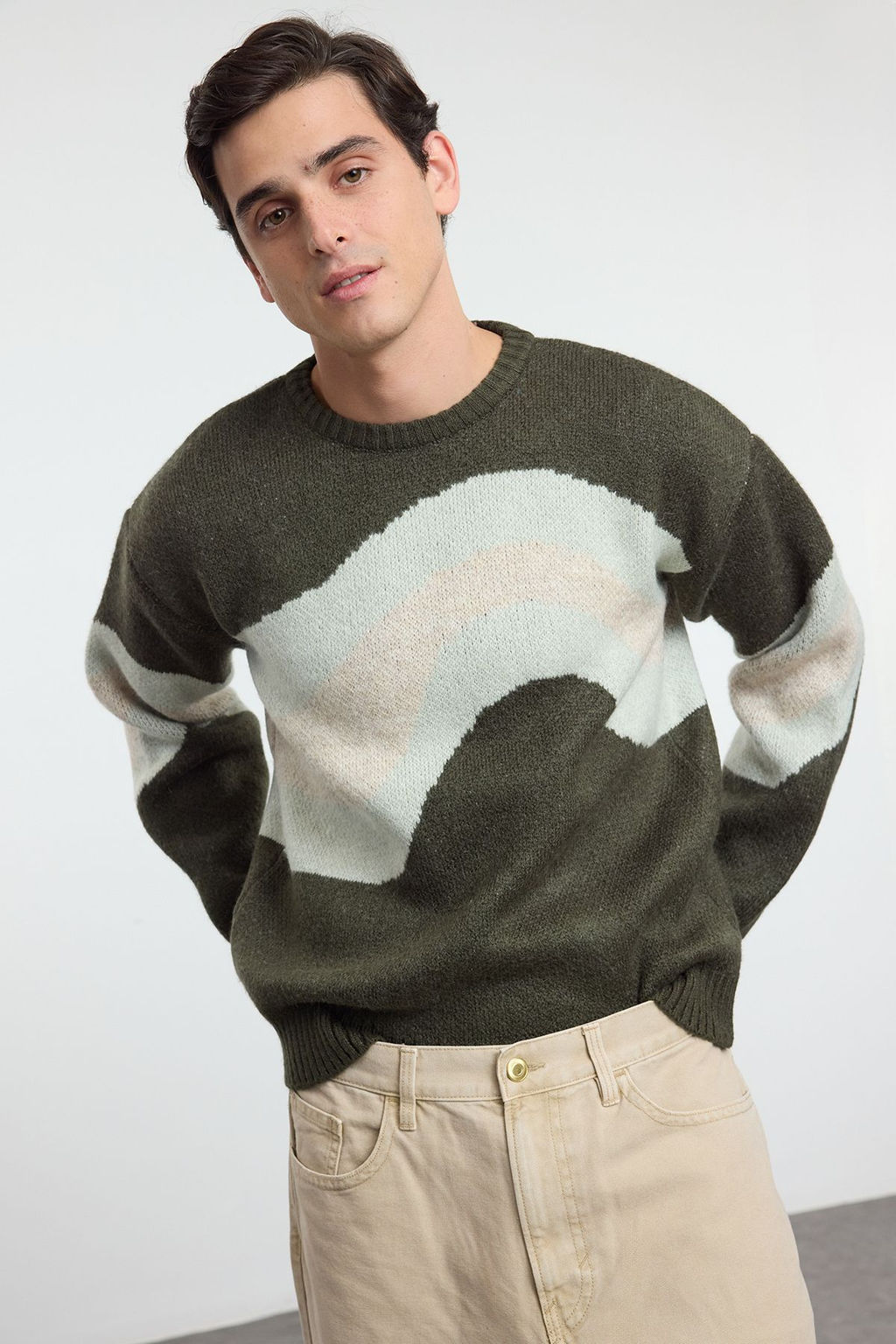 TRENDYOL MAN Yesil Regular Bisiklet Yaka Etnik Triko Kazak TMNAW25KZ00044