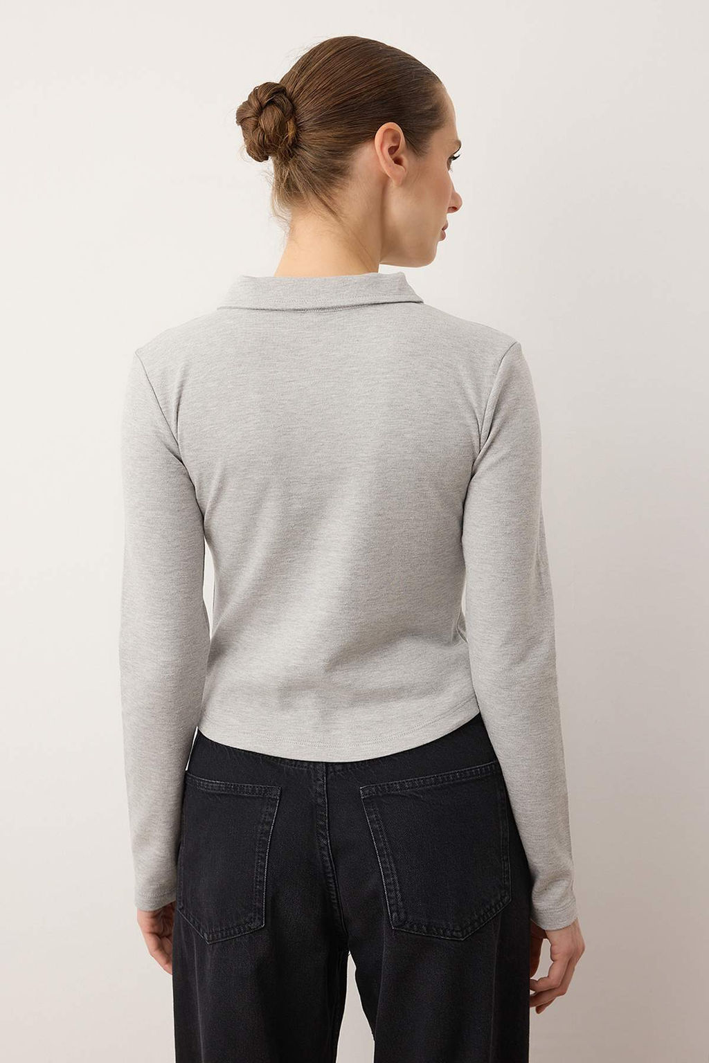 Gri Melanj Polo Yaka Fermuarl? Buzgulu Vucuda Oturan Esnek Orme Bluz TWOAW26BZ00169