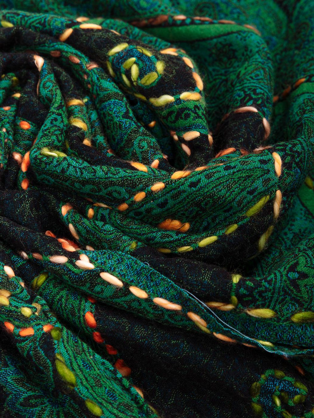 Палантин с вышивкой (шерсть вареная) в ассортименте №Тк906/12 - Ганг фото 3