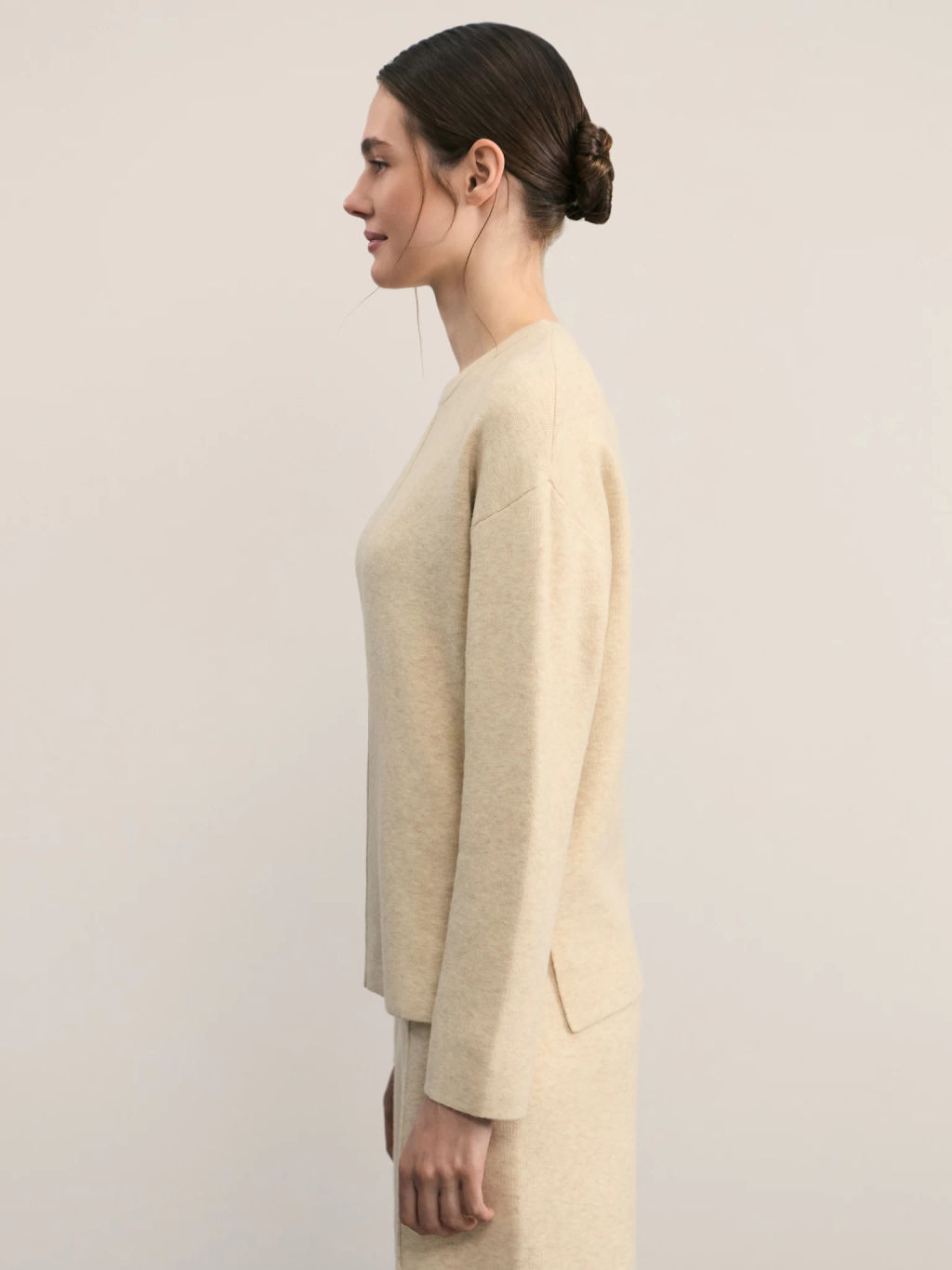 Джемпер со швом по центру с круглой горловиной / Zarina  фото 4