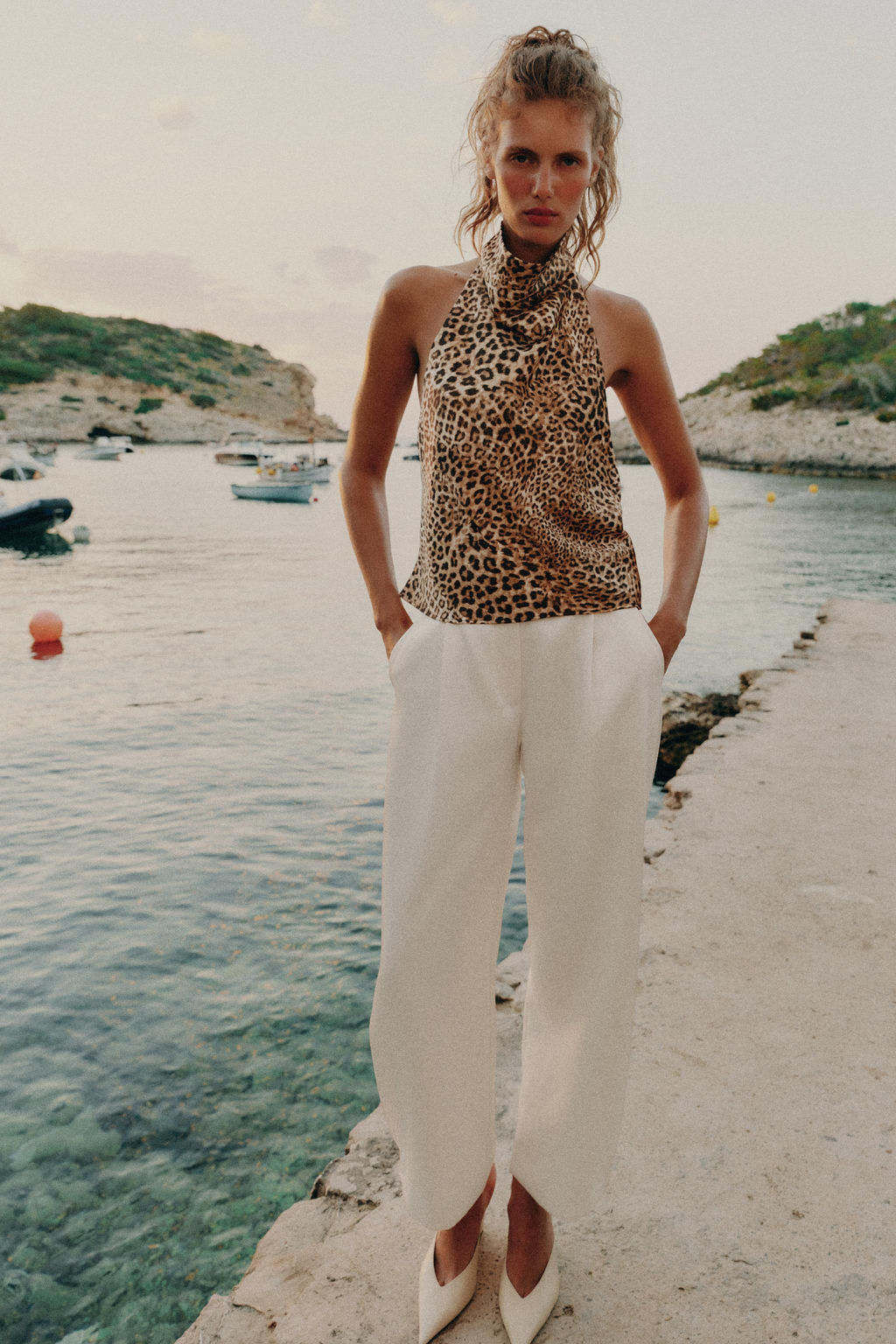 TOP HALTER SATINADO / Leopardo