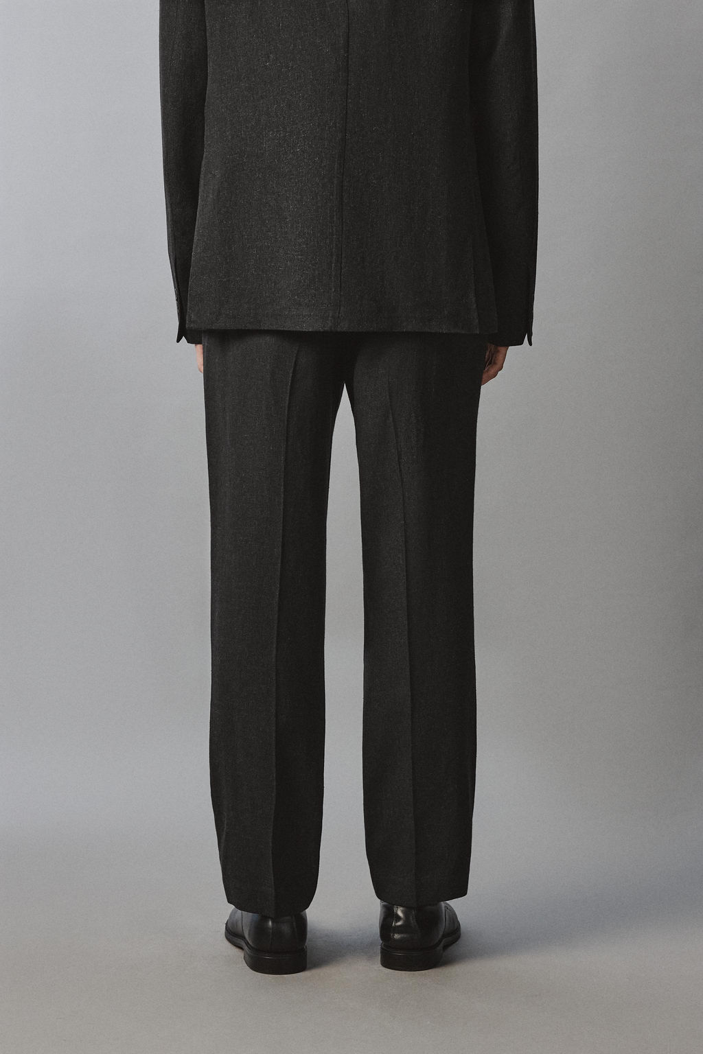 PANTAL?N TRAJE VISCOSA - C??AMO / Negro - Zara фото 3