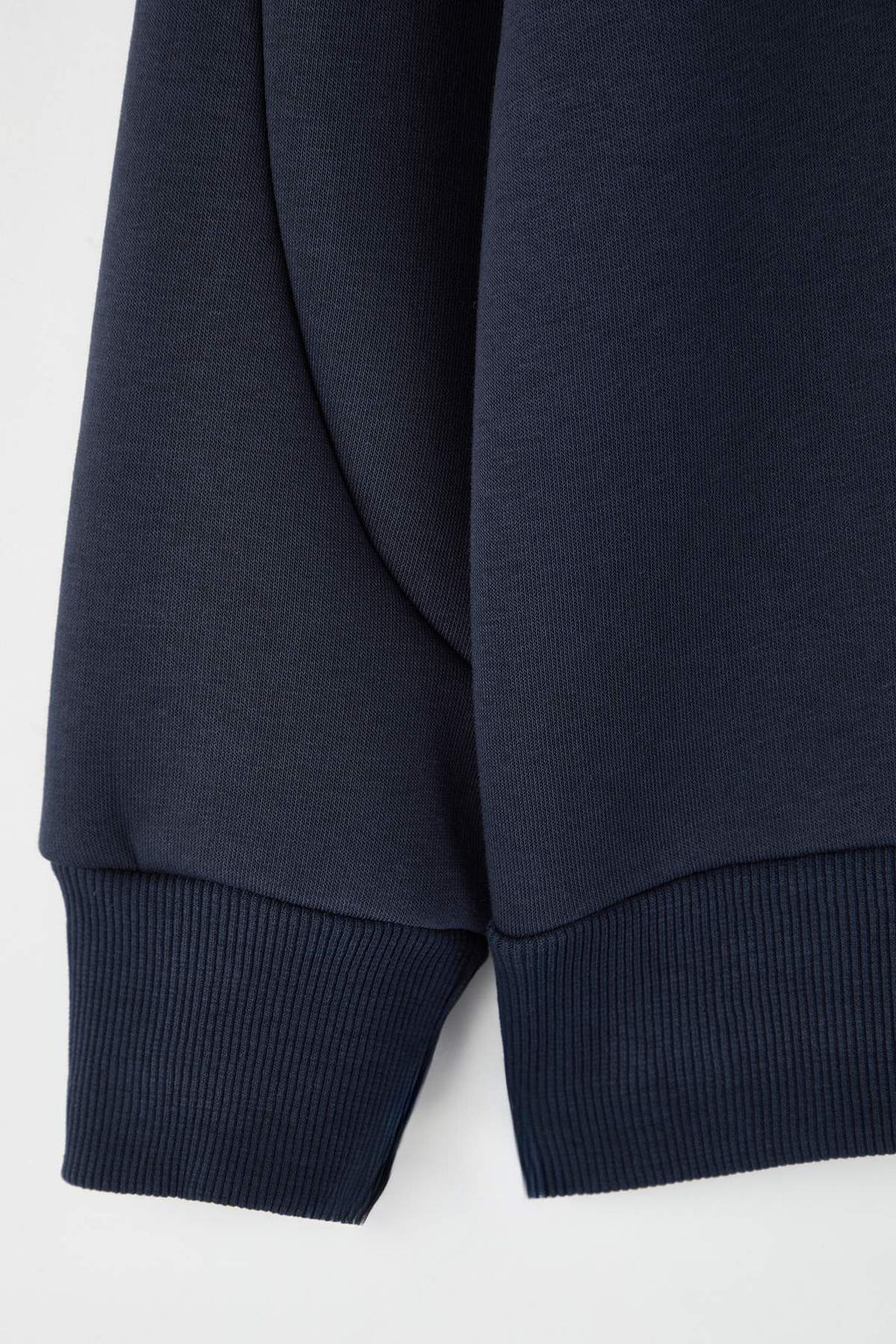 Teen Lacivert Kapusonlu ve Biye Detayl? Oversize/Genis Kal?p Orme Sweatshirt TWOAW26SW00107 - Trendyolmilla фото 6