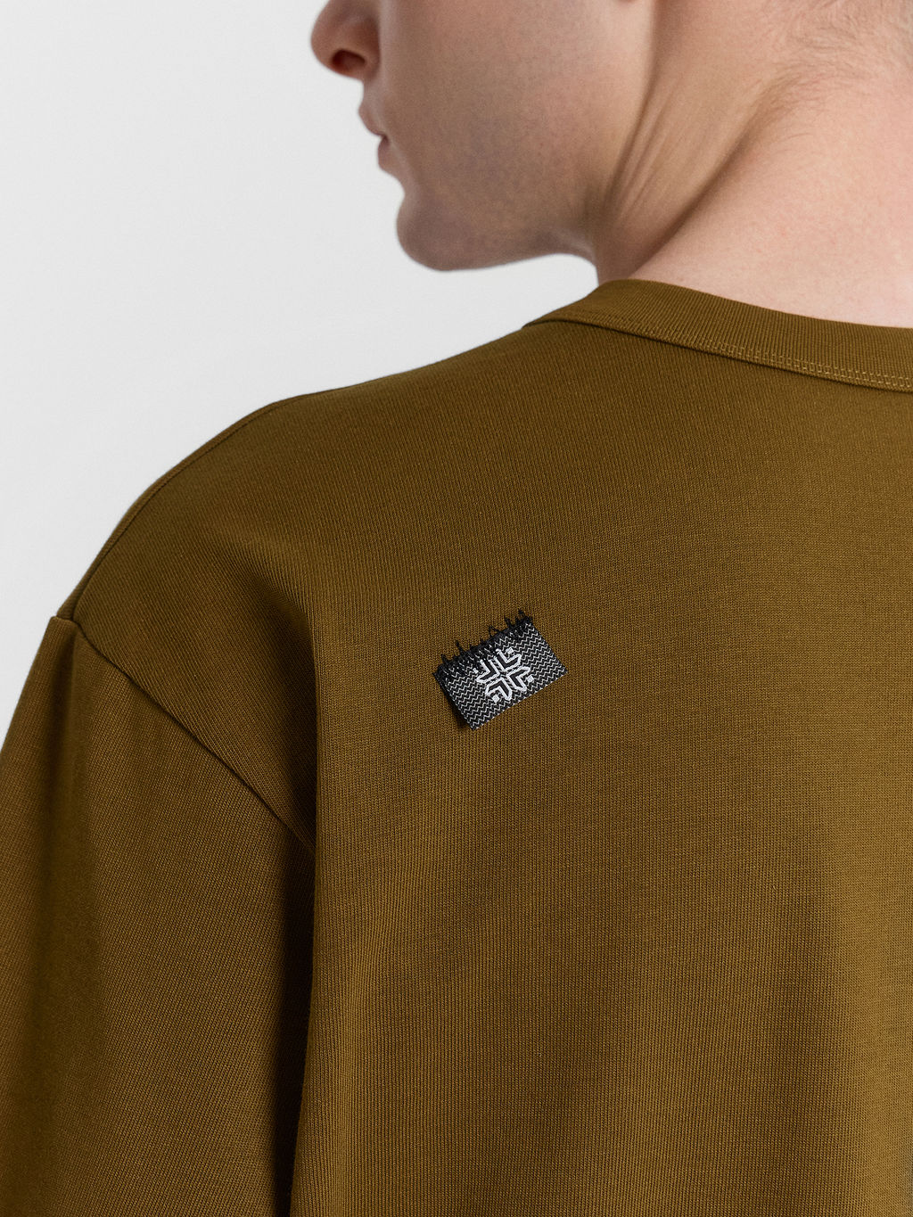 Футболка мужская хаки с вышивкой на груди - Mark formelle фото 6