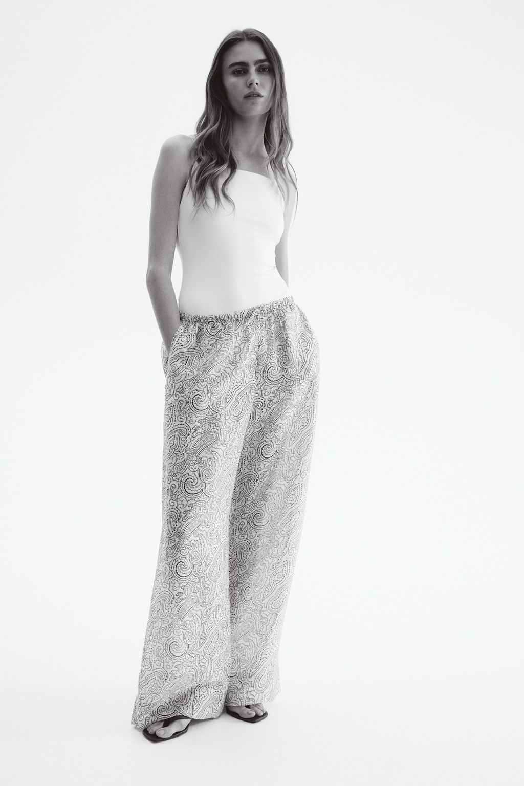 Pantal?n amplio con cord?n de ajuste - H&m фото 4