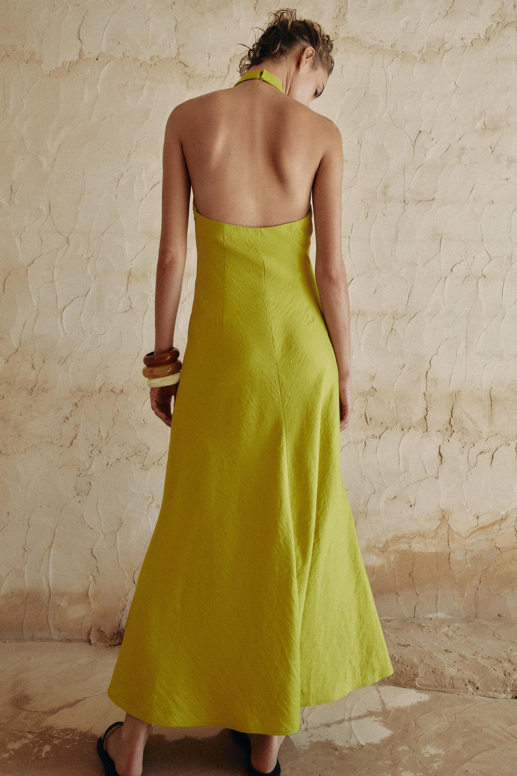 VESTIDO MIDI HALTER CRUZADO CON LINO / Lima - Zara фото 6
