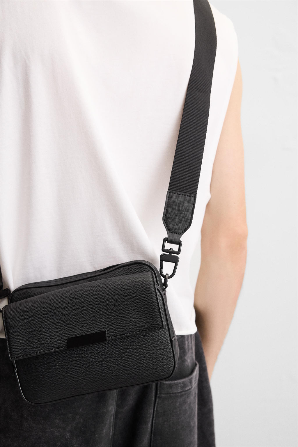 TEXTURED CROSSBODY BAG - Zara фото 7