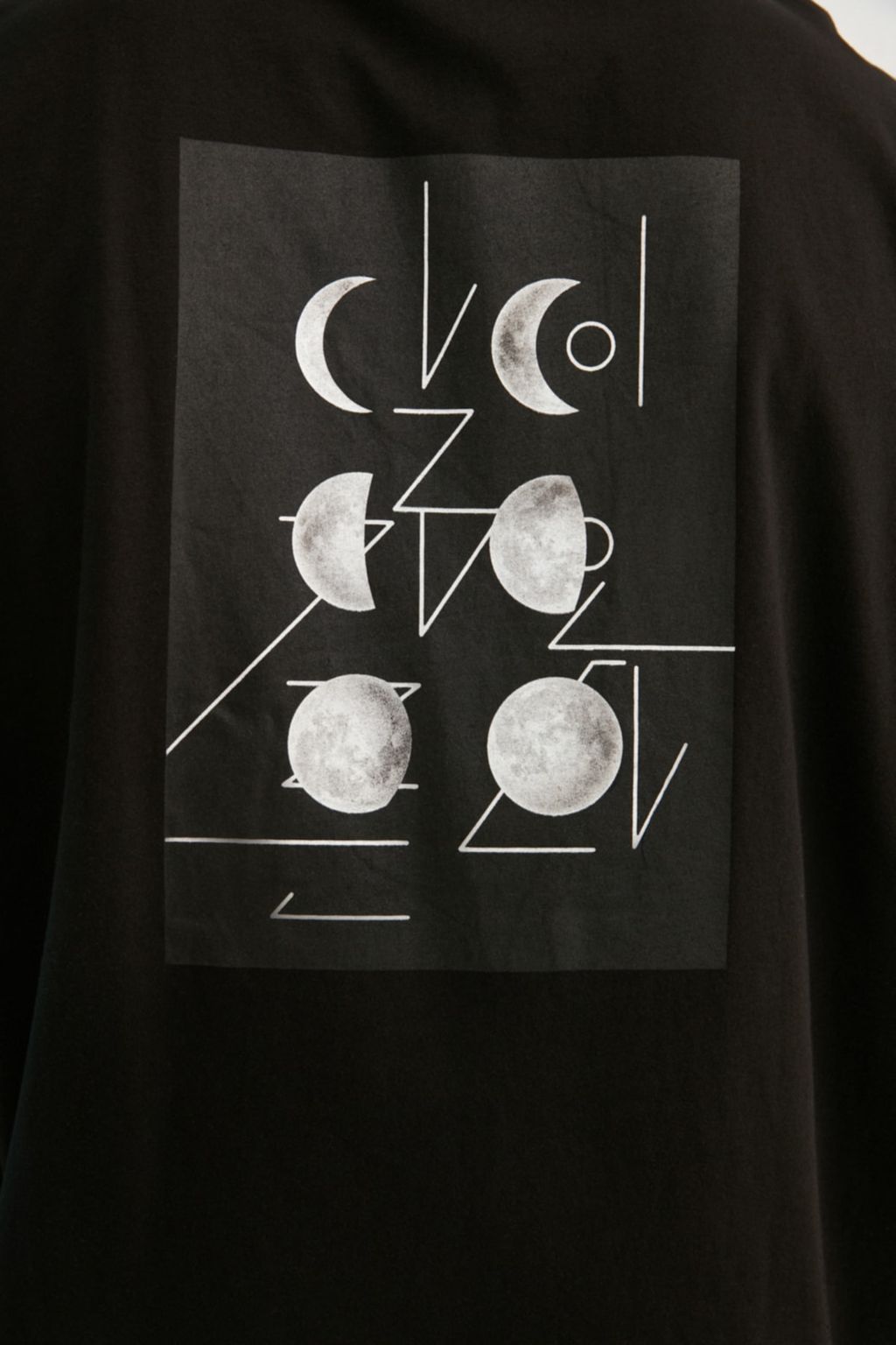 TRENDYOL MAN Siyah Oversize/Genis Kesim K?sa Kol Uzay Bask?l? %100 Pamuklu T-Shirt TMNSS21TS0617 - Trendyolmilla фото 4