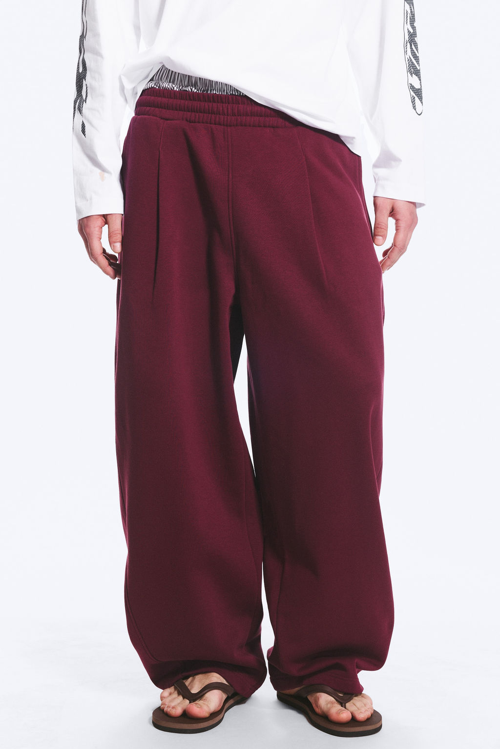 Pantal?n de ch?ndal holgado con pliegues - H&m фото 7
