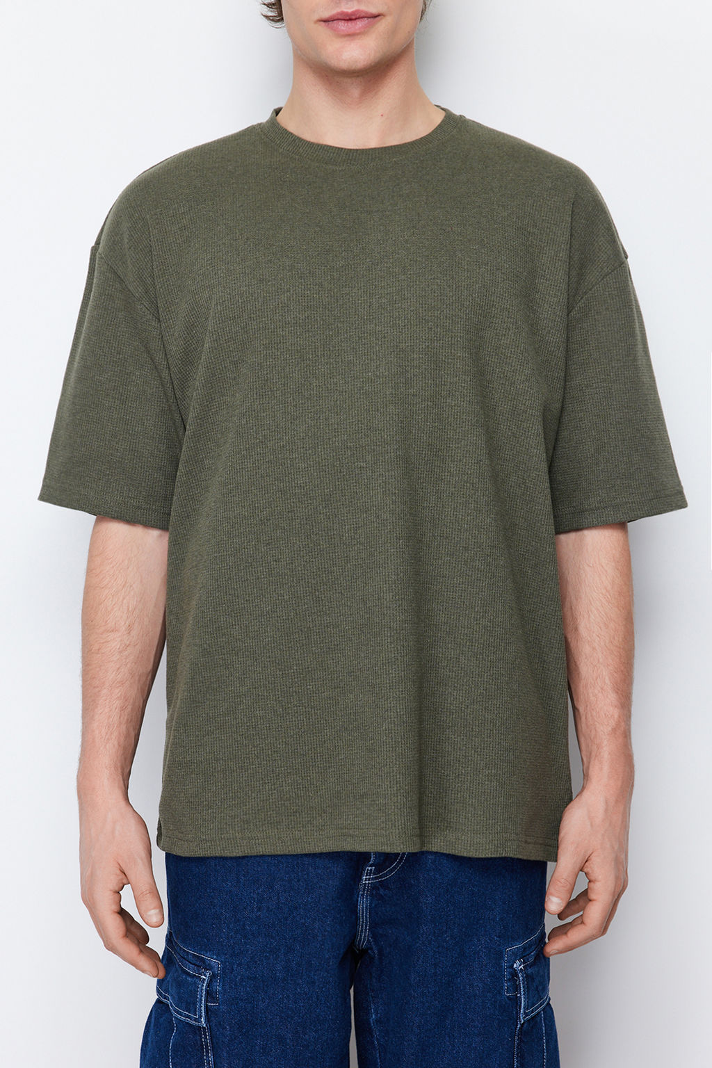 Haki Oversize K?sa Kollu Dokulu T-shirt TMNSS22TS00049