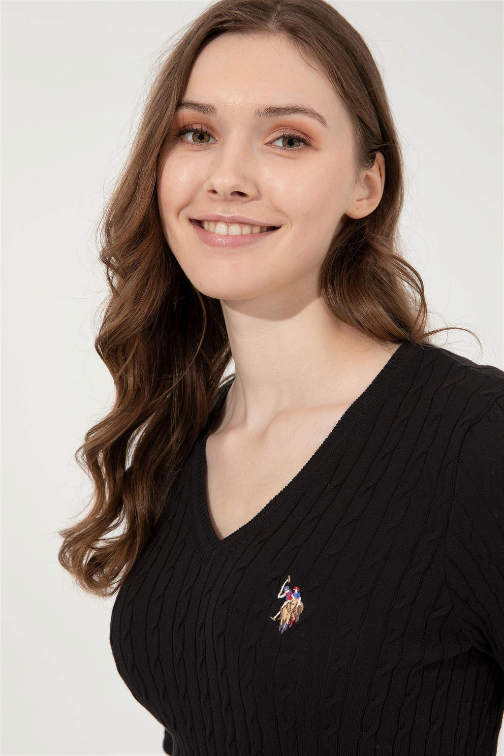 Женский черный базовый свитер с v-образным вырезом Неожиданная скидка в корзине - U.s. polo assn фото 3