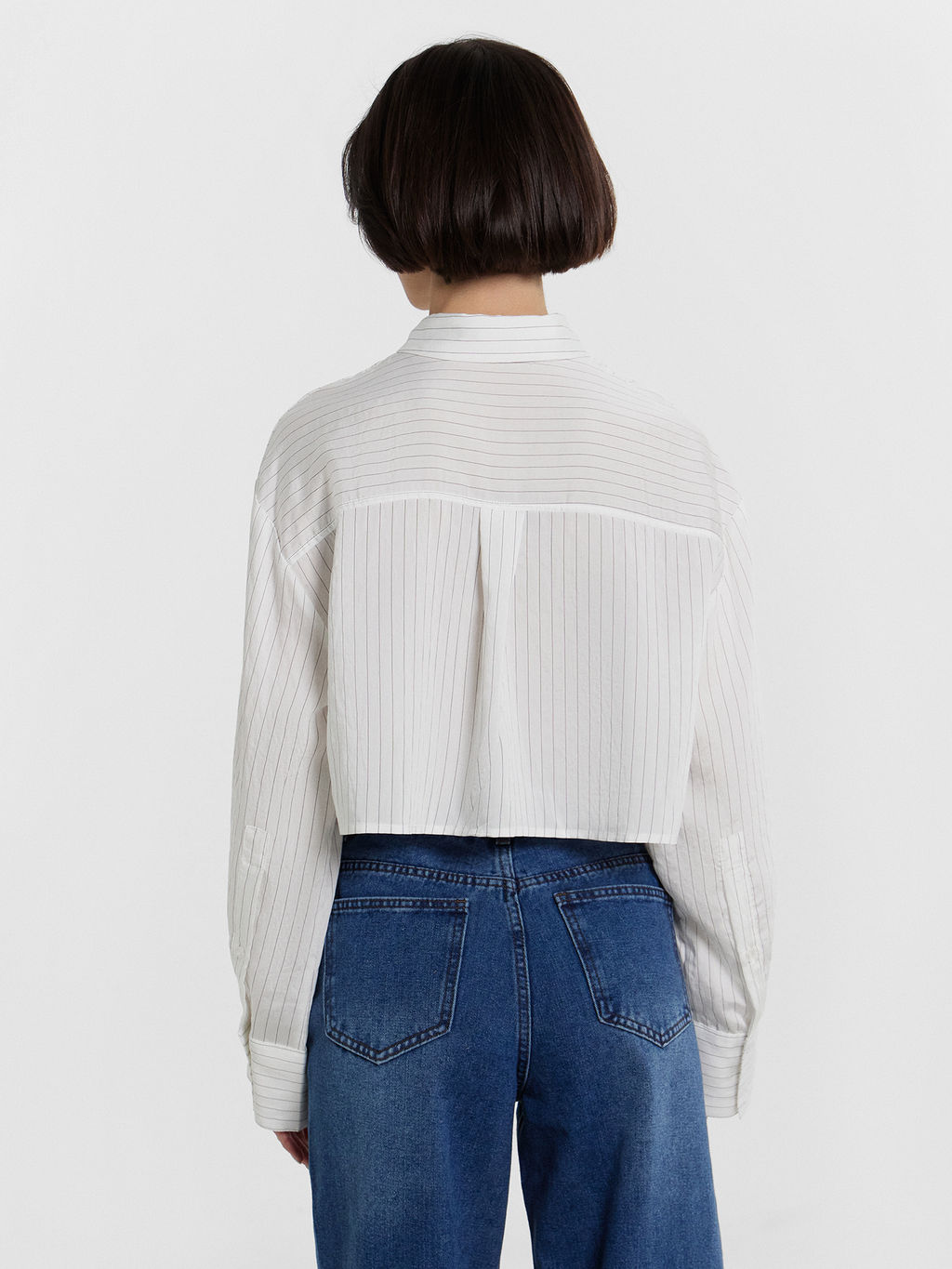 Рубашка женская укороченная в полоску