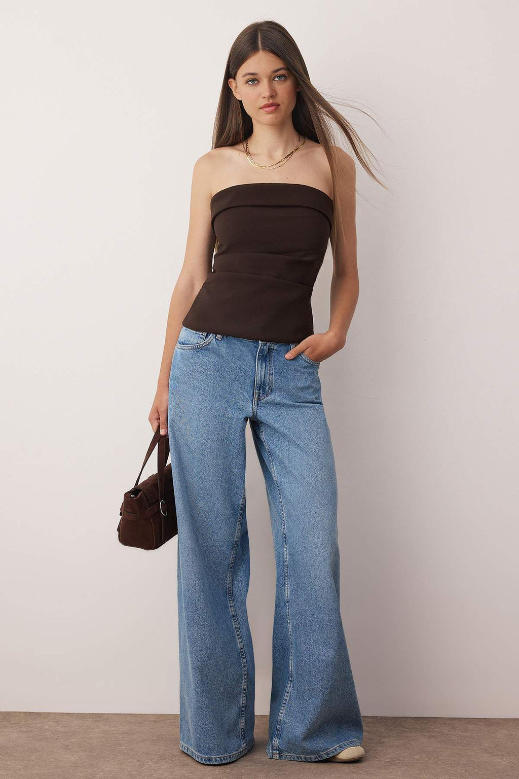 Kahverengi Straplez Fitted Drapeli Dokuma Bluz TWOSS24BZ00348