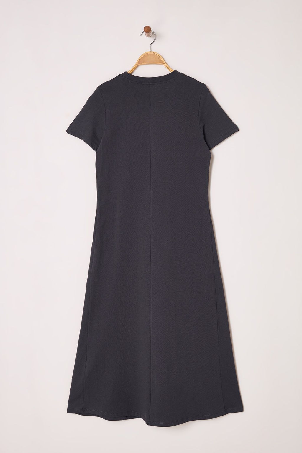 TRENDYOLMILLA Siyah Cepli Premium Bisiklet Yaka A-Line Orme Midi Elbise TWOSS24EL00169  фото 20