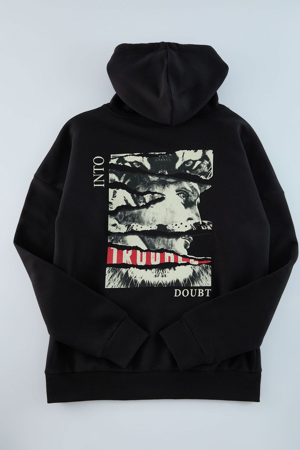 TRENDYOL MAN Siyah Regular/Normal Kesim Bask?l? Kapusonlu Sanatsal Bask?l? Sweatshirt TMNAW20SW0489 - Trendyolmilla фото 6
