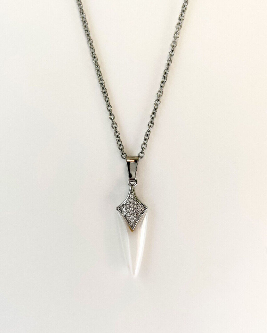 Подвеска из керамики