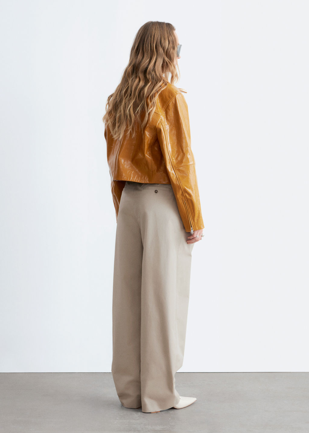 Pantalones de algod?n plisados - H&m фото 6