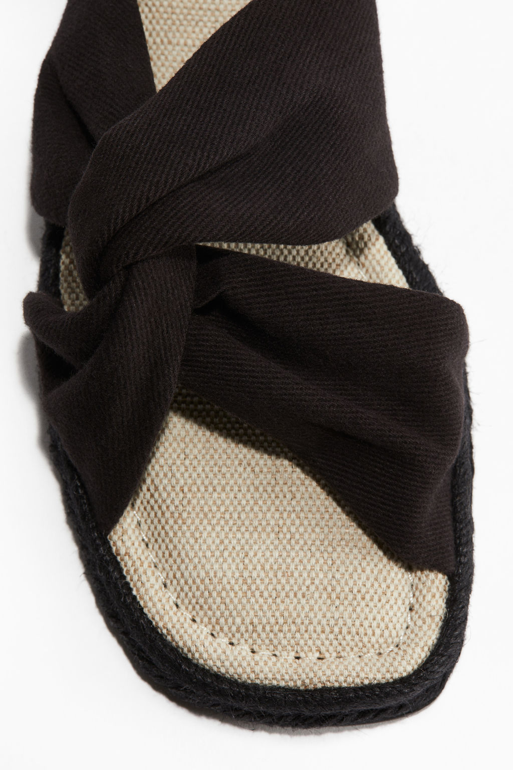 Sandalias alpargata con detalle entrelazado - H&m фото 3