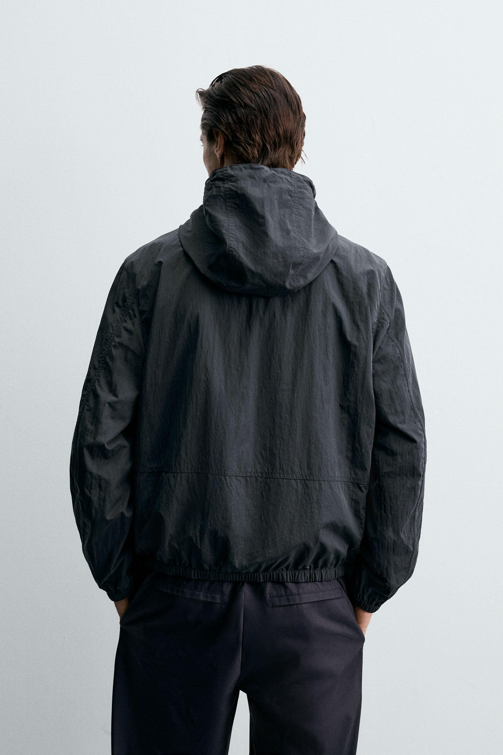 LIGHTWEIGHT WATER-REPELLENT TECHNICAL JACKET