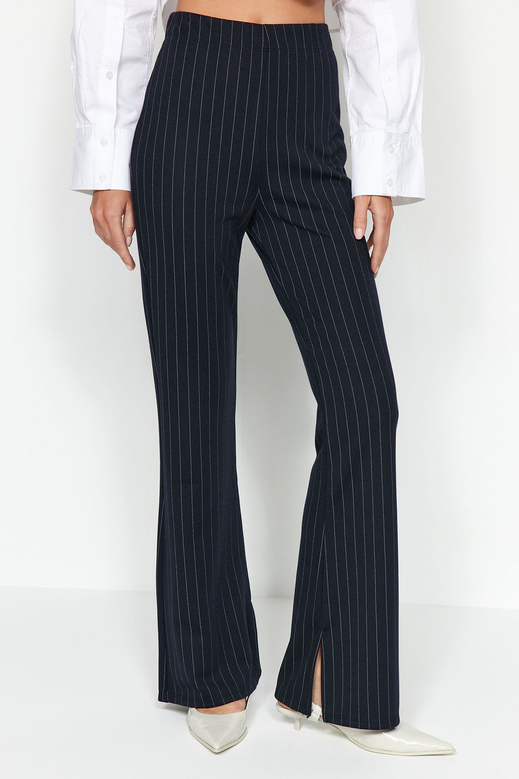 TRENDYOLMILLA Lacivert Smart Y?rtmacl? Flare/Ispanyol Paca Yuksek Bel Cizgili Orme Tayt Pantolon TWOSS23PL00126  фото 14