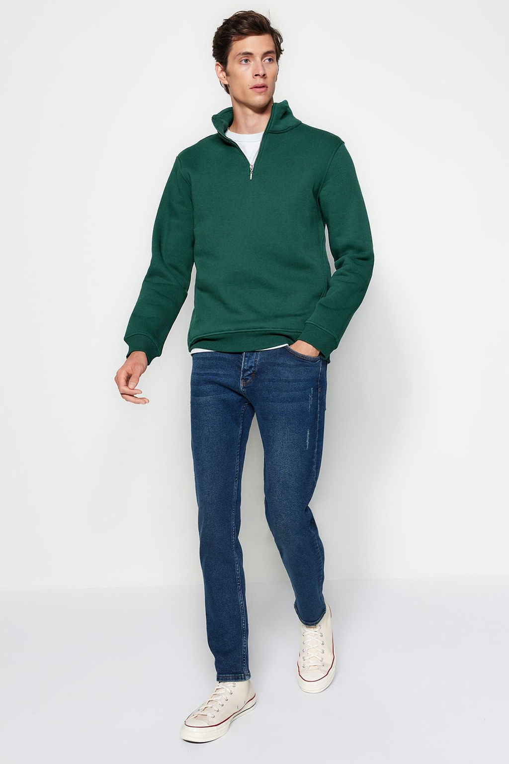 Yesil Regular/Normal Kesim Dik Yaka Fermuarl? Pamuklu Basic Ici Polarl? Sweatshirt TMNAW24SW00041