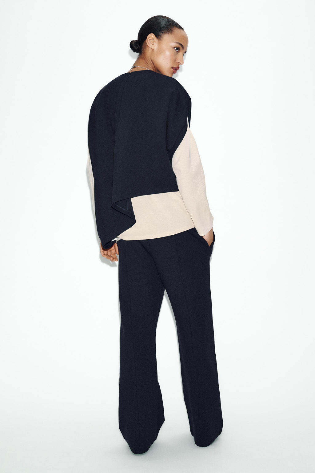ASYMMETRIC INTERLOCK CAPE - Zara фото 5