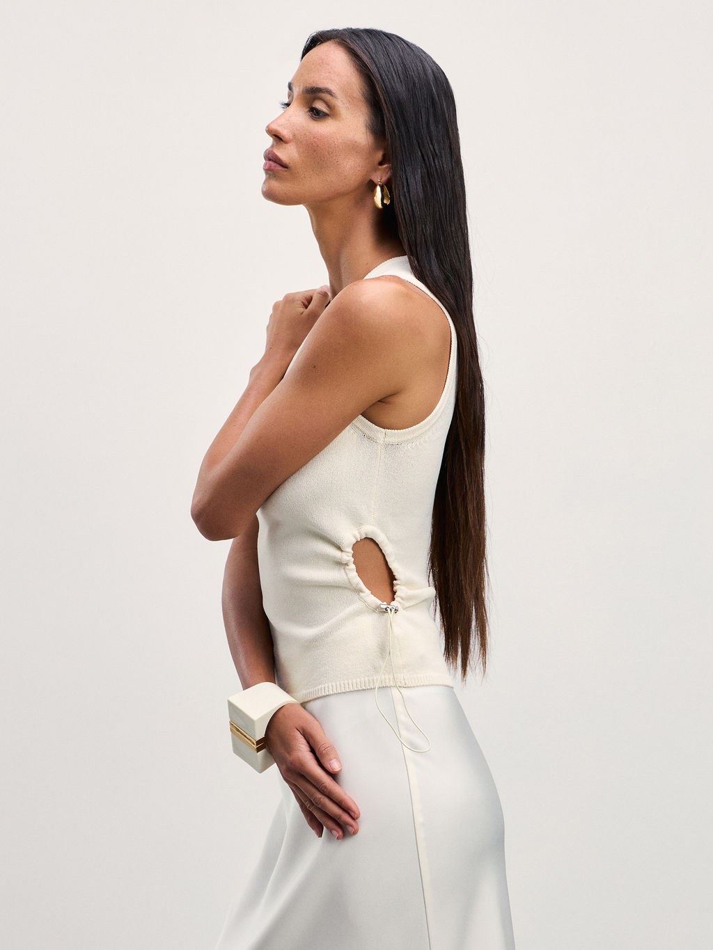 Вязаная майка с вырезами на талии / Zarina  фото 2