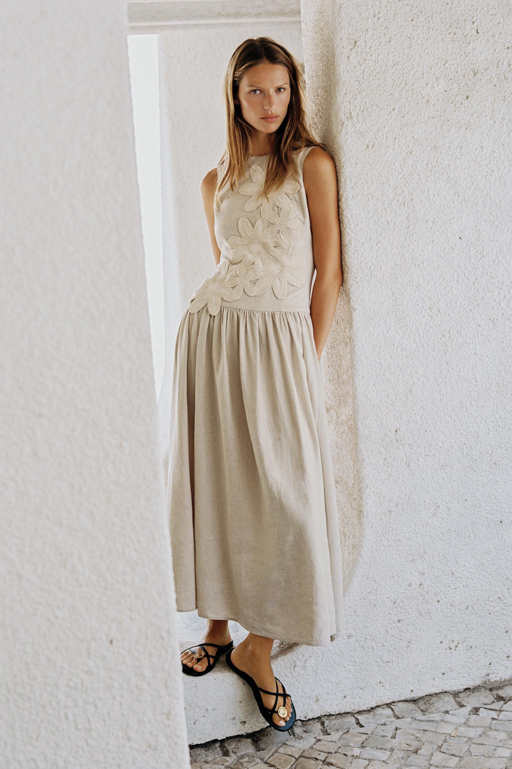 VESTIDO MIDI COMBINADO CON LINO / Beige claro - Zara фото 5
