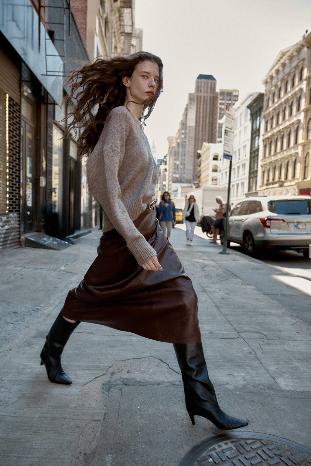 FAUX LEATHER MIDI SKIRT WITH BELT - Zara фото 3