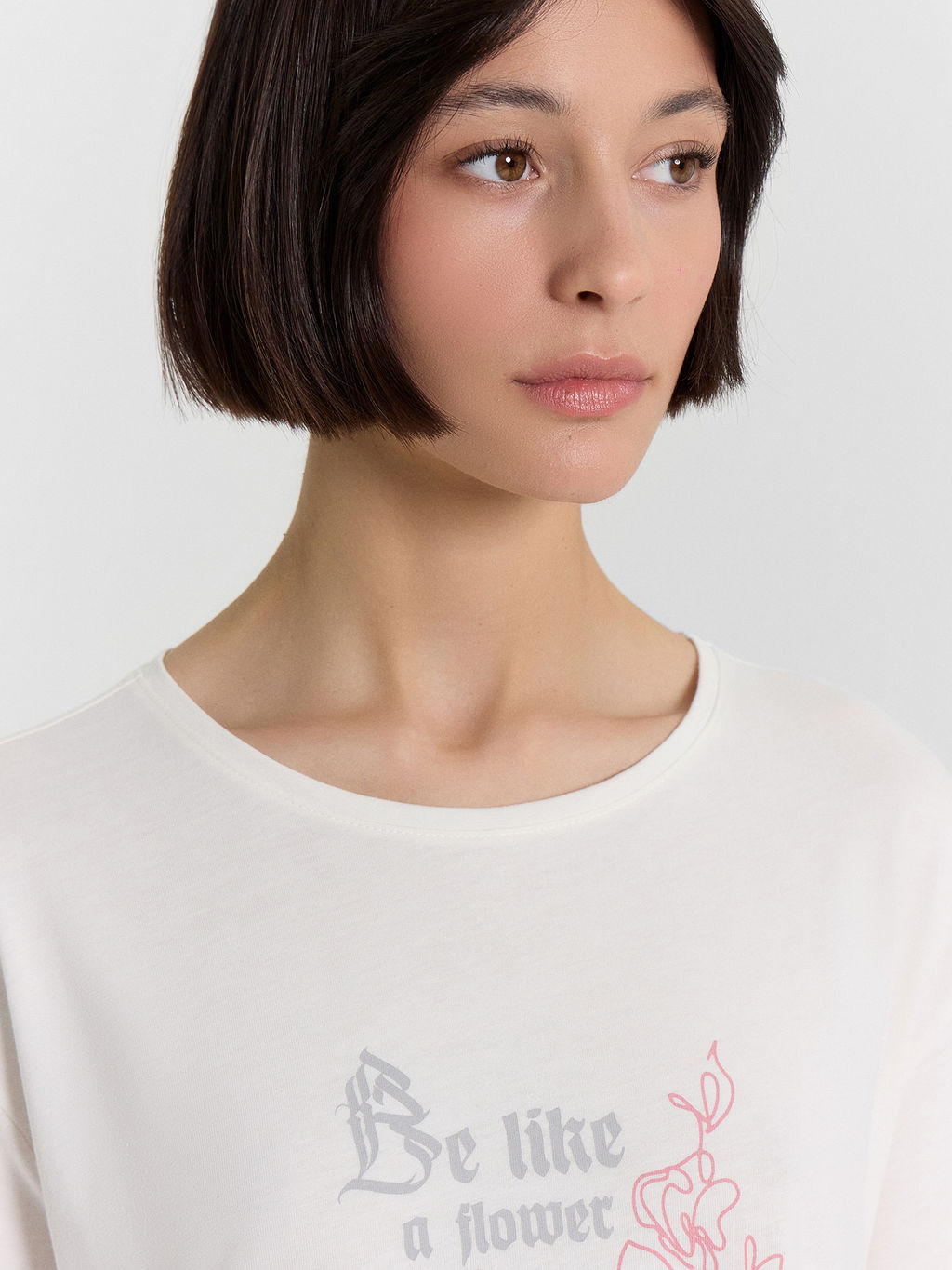 КОМПЛЕКТ ЖЕНСКИЙ (ФУТБОЛКА, БРИДЖИ) - Mark formelle фото 6