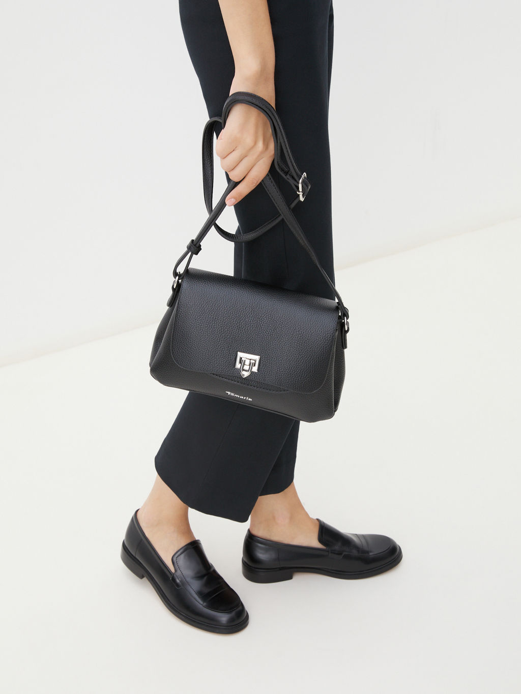 Кросс-боди TAMARIS Carolina Артикул 4370625, черный  фото 3