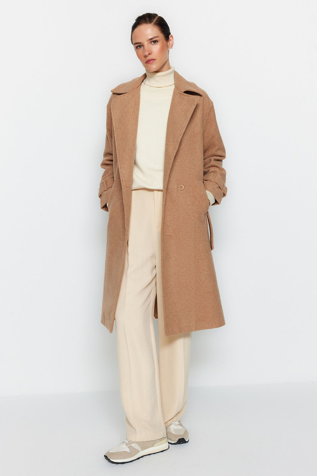 Trendyolmilla Koyu Kahverengi Oversize Genis Kesim Kemerli Uzun Yunlu Kase Kaban TWOAW22KB0015  фото 32