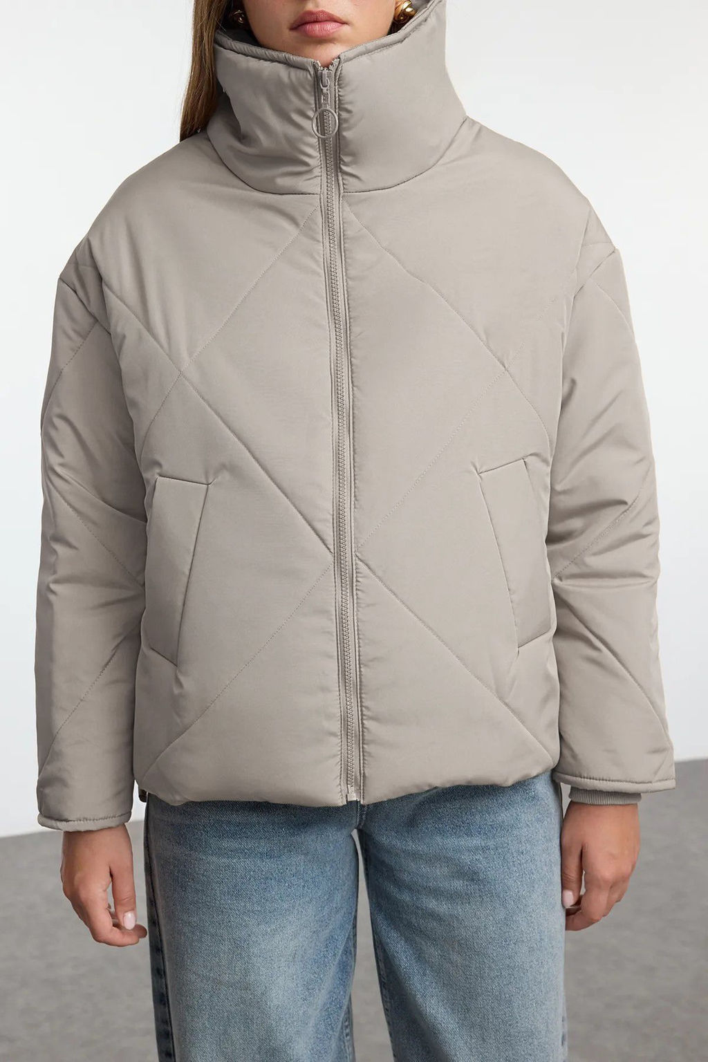 TRENDYOLMILLA Siyah Oversize Su Itici Sisme Kapitone Mont TWOAW24MO00146 фото 27