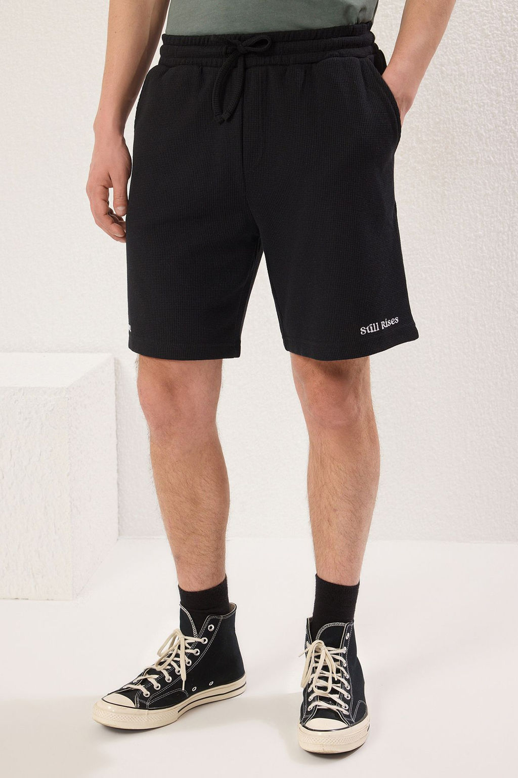TRENDYOL MAN Siyah Oversize/Genis Kesim Dokulu Nak?sl? Sort & Bermuda TMNSS25SR00044 - Trendyolmilla фото 3